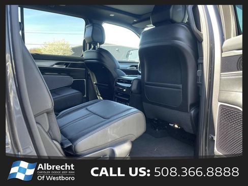 New 2026 Jeep Grand Wagoneer Limited w/ Premium Group II AWD/4WD image 14