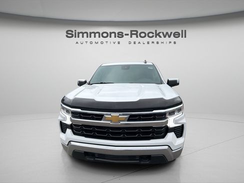 Used 2023 Chevrolet Silverado 1500 LT w/ Protection Package AWD/4WD image 4