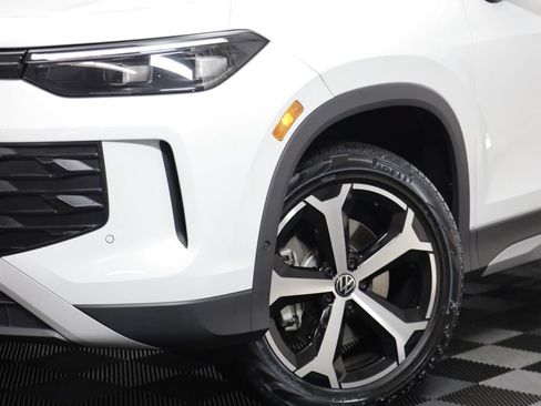 New 2026 Volkswagen Tiguan SE AWD/4WD image 4