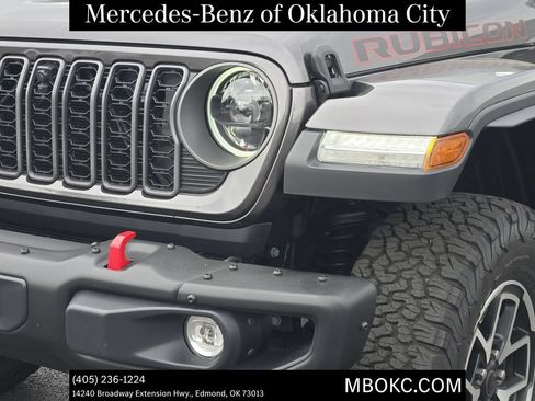Used 2026 Jeep Wrangler Rubicon AWD/4WD image 8