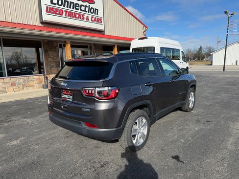 Used 2022 Jeep Compass Latitude w/ Convenience Group image 4