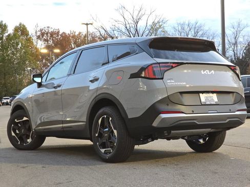 New 2026 Kia Sportage S image 18