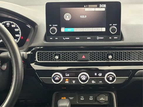 Used 2025 Honda Civic Sport image 19