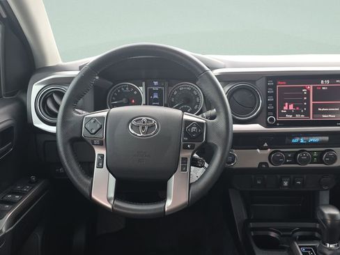 Used 2023 Toyota Tacoma SR5 RWD image 12