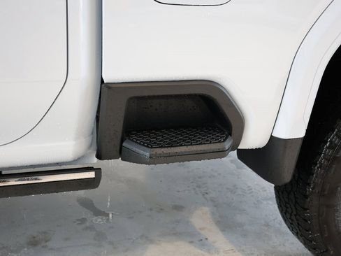 New 2026 GMC Sierra 3500 Denali w/ Denali Reserve Package image 9