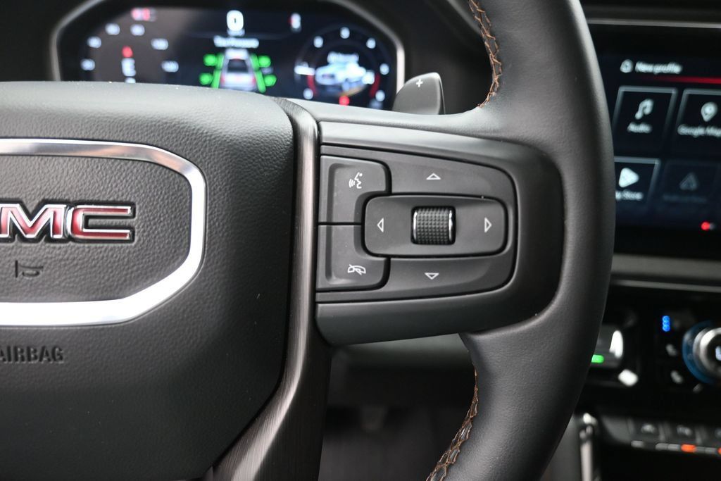 Used 2024 GMC Sierra 1500 AT4 w/ Technology Package AWD/4WD image 7
