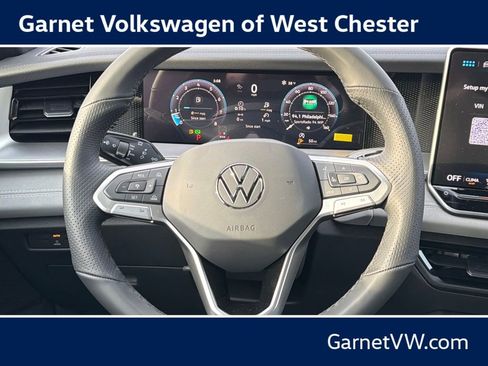 New 2026 Volkswagen Tiguan SE R-Line FWD image 13