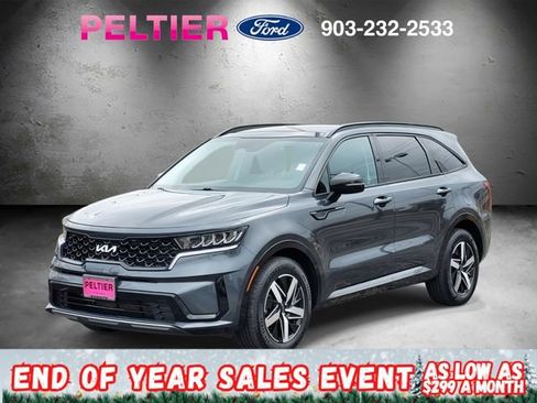 Used 2022 Kia Sorento S w/ Panoramic Sunroof Package image 3