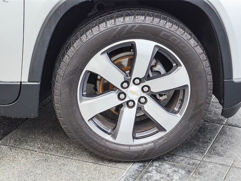 Used 2018 Chevrolet Traverse LT image 10