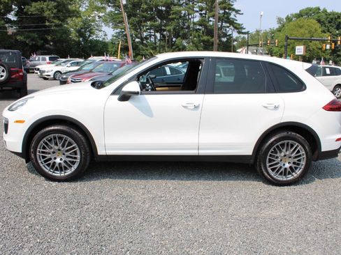 Used 2018 Porsche Cayenne Platinum Edition AWD/4WD image 10