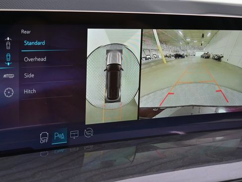 New 2025 Cadillac Escalade IQ Luxury 2 image 31