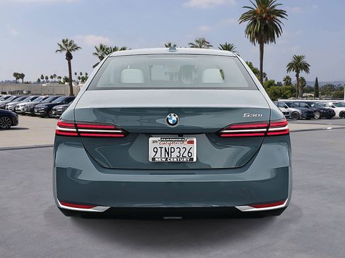 Used 2025 BMW 530i RWD image 6