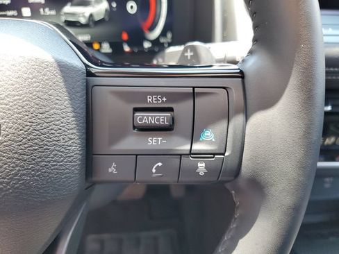 Certified 2025 Nissan Rogue SL w/ SL Premium Package FWD image 21