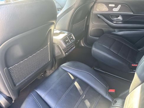 Used 2022 Mercedes-Benz GLS 450 4MATIC image 14