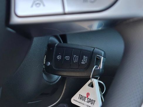 Used 2026 Hyundai Elantra SE FWD image 20