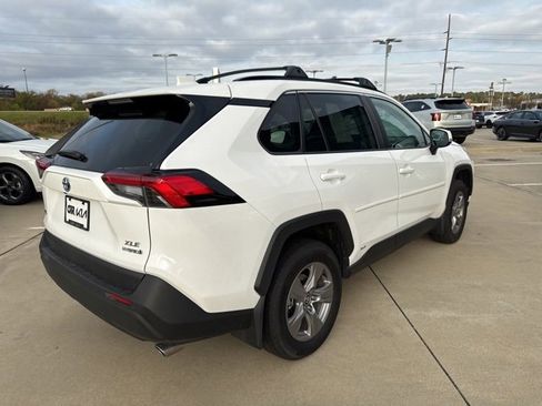 Used 2023 Toyota RAV4 XLE image 3
