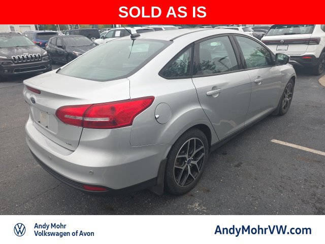 Used 2017 Ford Focus SEL w/ Cold Weather Package FWD image 3