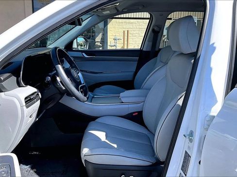 Used 2023 Hyundai Palisade SEL FWD image 15