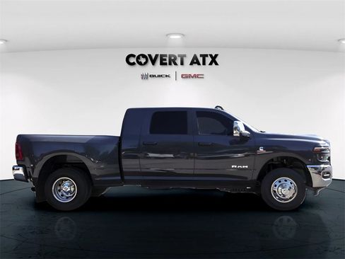 Used 2025 RAM 3500 Laramie w/ Sport Appearance Package image 7