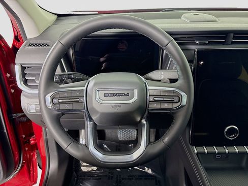 New 2026 GMC Terrain Denali w/ LPO, Black Badging Package image 11