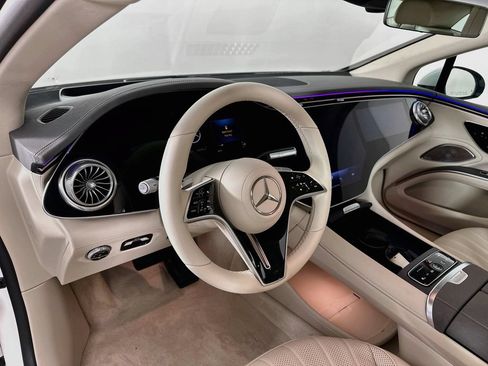 Certified 2023 Mercedes-Benz EQS 580 4MATIC Sedan image 9