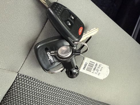 Used 2010 Jeep Wrangler Unlimited Sport image 43