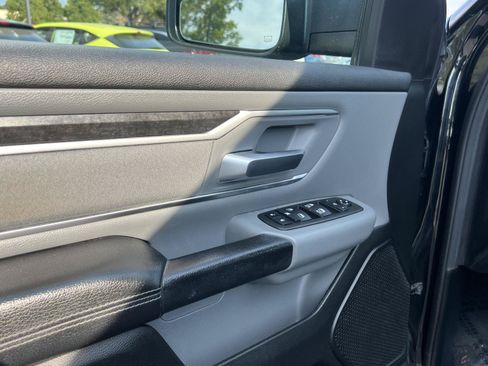Used 2019 RAM 1500 Big Horn AWD/4WD image 30