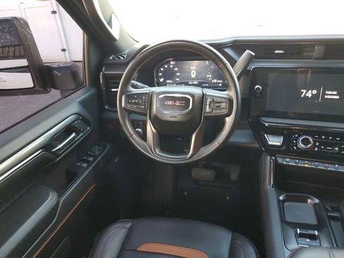 Used 2024 GMC Sierra 2500 AT4 w/ AT4 Premium Plus Package AWD/4WD image 13
