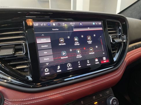 Used 2023 Dodge Durango SRT image 28