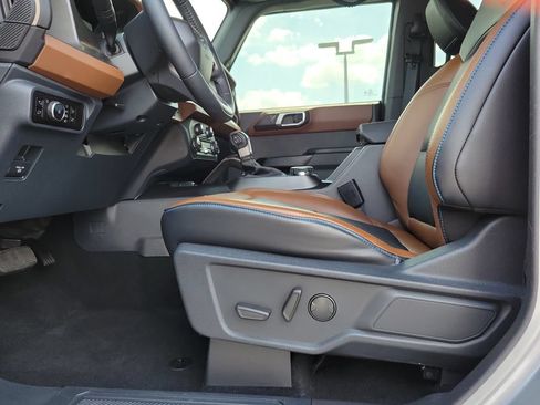 Certified 2024 Ford Bronco Outer Banks AWD/4WD image 19
