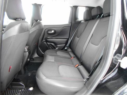 Certified 2023 Jeep Renegade Trailhawk image 7