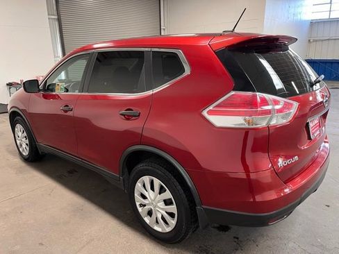 Used 2016 Nissan Rogue S image 5