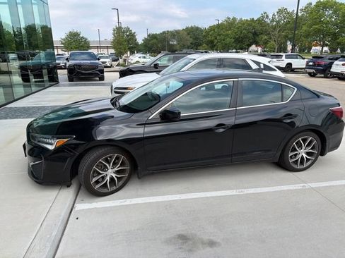 Used 2019 Acura ILX FWD image 3
