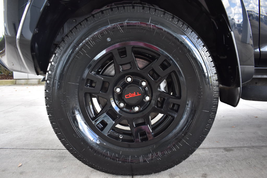 Used 2021 Toyota 4Runner SR5 Premium w/ Moonroof Package AWD/4WD image 13
