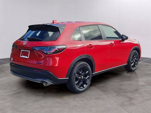 Certified 2024 Honda HR-V Sport image 2