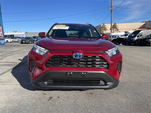 Certified 2023 Toyota RAV4 XLE w/ Convenience Package image 5