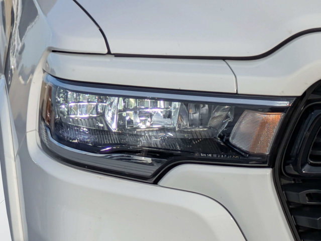 Used 2025 RAM 1500 Big Horn AWD/4WD image 9