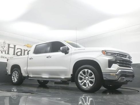 Used 2023 Chevrolet Silverado 1500 LTZ w/ LTZ Premium Package AWD/4WD image 2