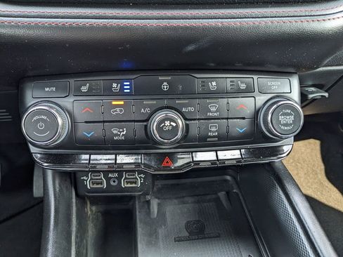 Used 2023 Dodge Durango R/T RWD image 38