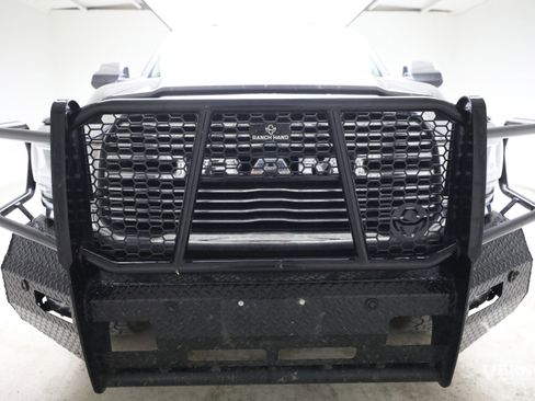 Used 2022 RAM 2500 Laramie AWD/4WD image 7