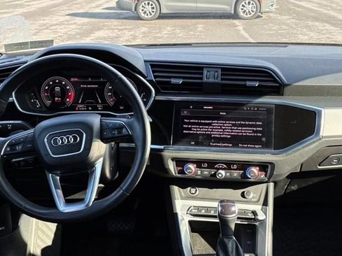 Used 2022 Audi Q3 2.0T Premium Plus w/ Premium Plus Package AWD/4WD image 10