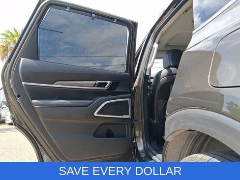 Used 2022 Kia Telluride EX w/ EX Premium Package FWD image 19