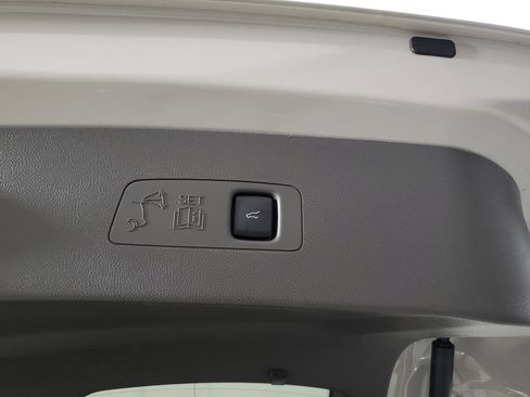 Certified 2024 Lincoln Corsair AWD image 7