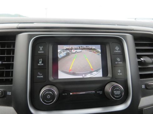 Used 2022 RAM 1500 Tradesman w/ Chrome Appearance Group image 32