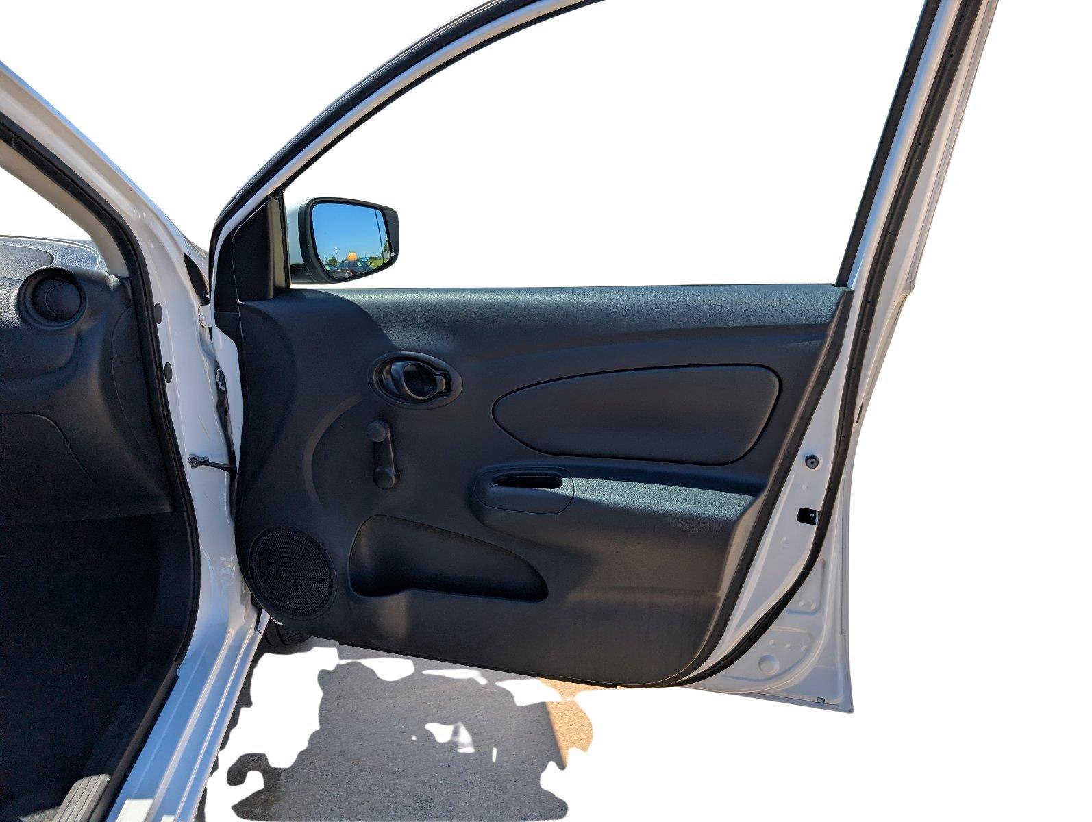 Used 2019 Nissan Versa S Plus FWD image 17