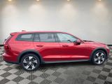 Used 2020 Volvo V60 T5 Cross Country image 2
