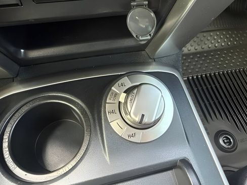 Used 2024 Toyota 4Runner Limited AWD/4WD image 21