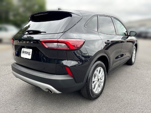 Certified 2025 Ford Escape Active FWD image 8