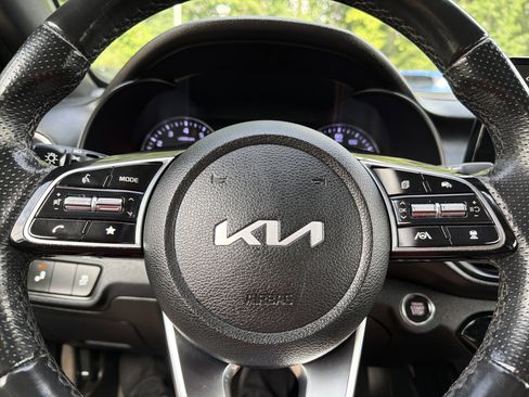 Used 2022 Kia Forte GT-Line w/ GT-Line Premium Package FWD image 14
