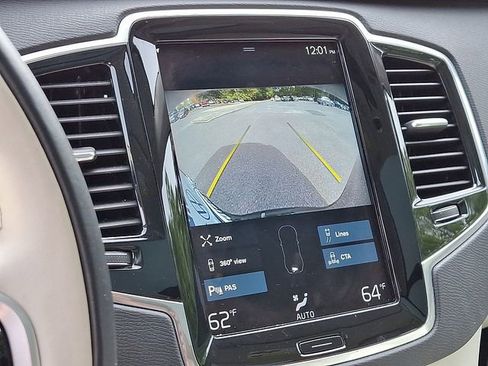 Used 2022 Volvo XC90 T5 Momentum w/ Advanced Package image 24